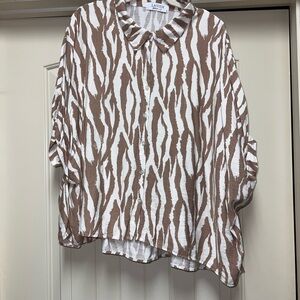 entro rebranded by Lavish Brown and White Zebra-Print Button Down Shirt